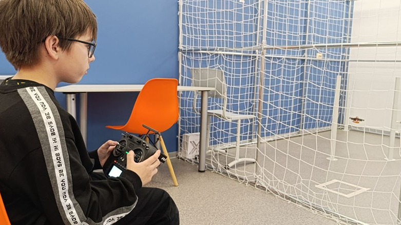 «Куб сетчатый для безопасных испытаний автономных программ» (куб размером 3х3 м) К1