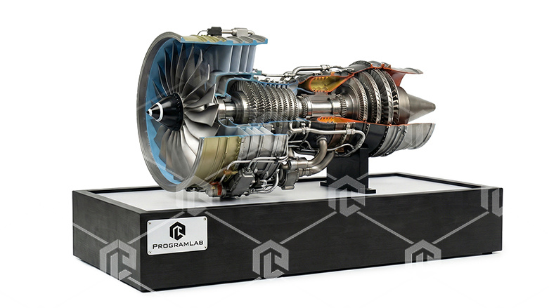 фото Действующий макет «Турбореактивный двигатель Rolls Royce Trent 900» - Исполнение с мотогондолой и подсветкой