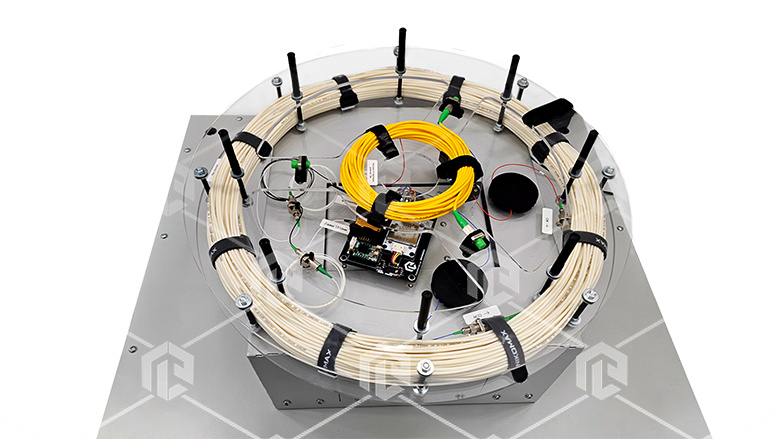 фото Учебный лабораторный стенд "Волоконно-оптический гироскоп и эффект Саньяка"