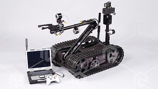 фото Телеуправляемый роботизированный мобильный комплекс высокой проходимости с роботизированным манипулятором